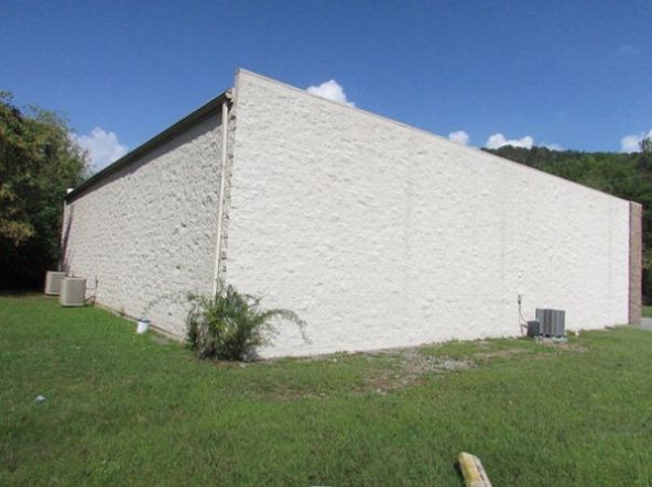 1296 S Mayo Trl, Pikeville, KY 41501